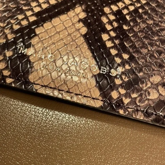 Marc Jacobs purse/crossbody - Picture 2 of 6